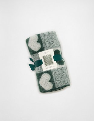 AE Heart Woven Blanket