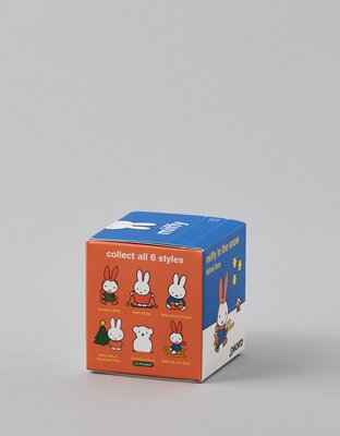 Smoko Miffy in the Snow Blind Box Figure