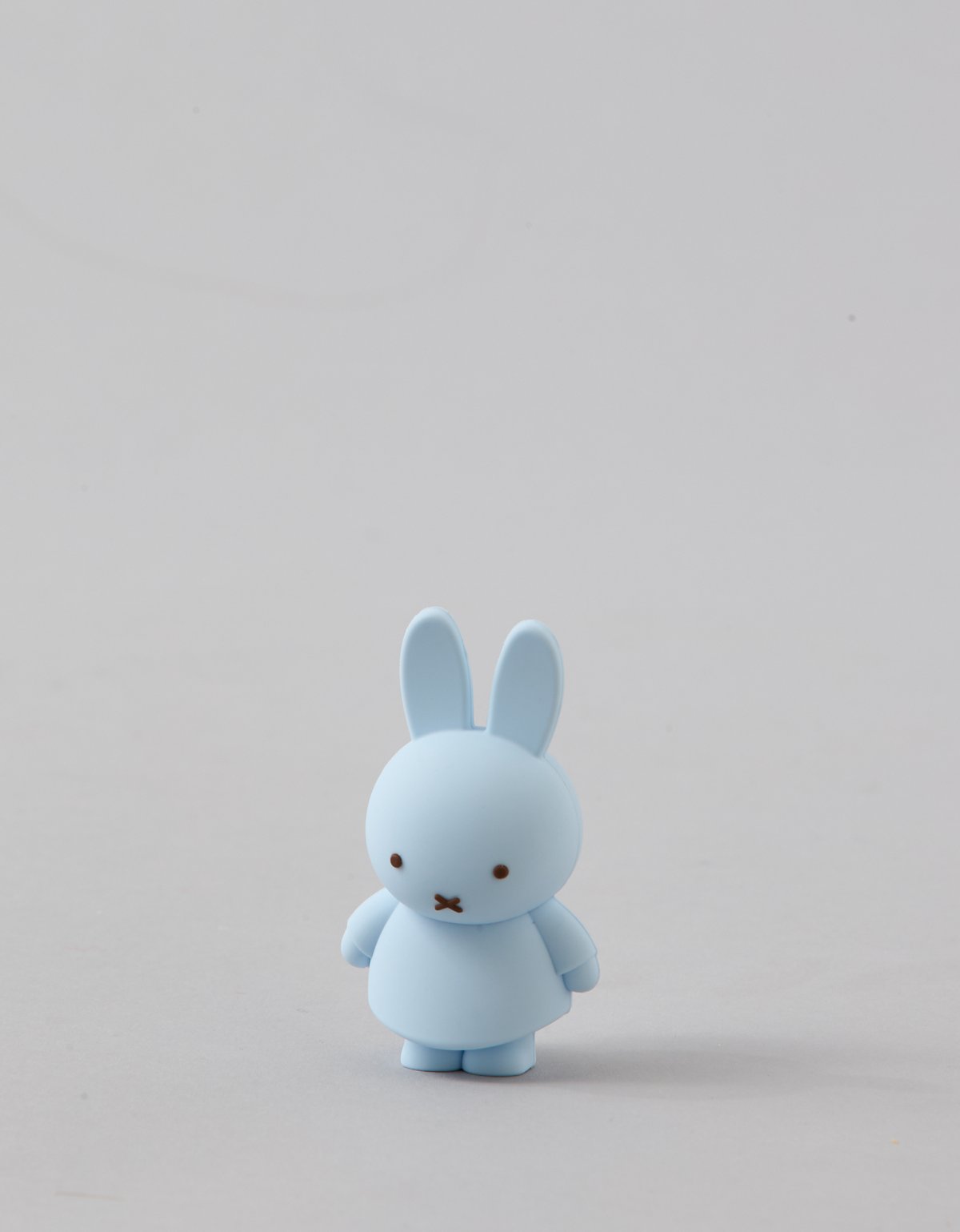 Smoko Miffy Goes Pastel Blind Box Figure - image 2