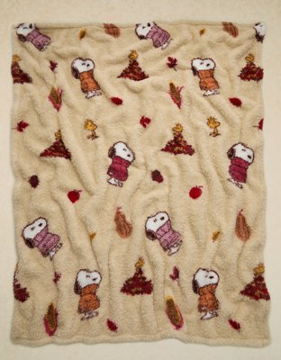AE Snoopy Sweater Blanket
