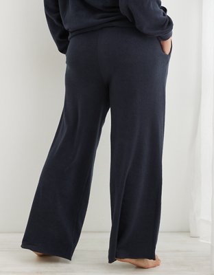 Aerie Hometown Holiday Skater Pant