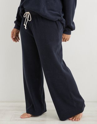 Aerie Hometown Holiday Skater Pant