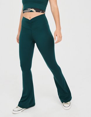 Женские брюки Aerie OFFLINE By Aerie Real Me High Waisted Ruched Flare Legging — фото 5