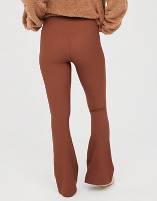 Женские брюки Aerie OFFLINE By Aerie Real Me Waffle High Waisted Ruched Flare Legging — фото 4
