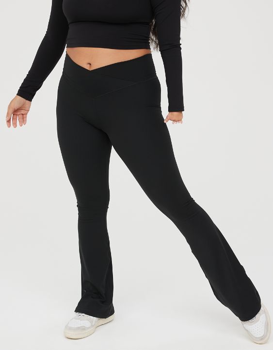 OFFLINE By Aerie Real Me Flare Legging con doble crossover