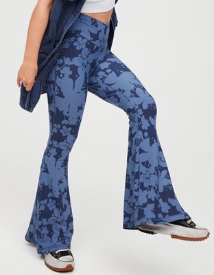 Женские брюки Aerie OFFLINE By Aerie Real Me Floral High Waisted Crossover Super Flare Legging — фото 6