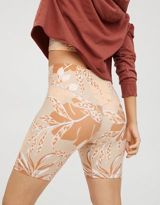 Женские брюки Aerie OFFLINE Real Me Printed High Waisted 7" Bike Short — фото 3