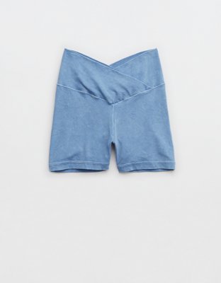 OFFLINE By Aerie Real Me Shortie con lavado y doble crossover