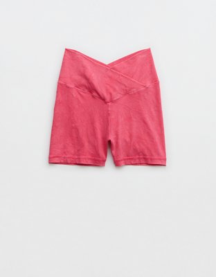 OFFLINE By Aerie Real Me Shortie con lavado y doble crossover