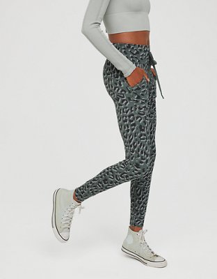 OFFLINE By Aerie Jacquard Peak Legging