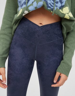 OFFLINE By Aerie The Hugger Crossover High Waisted Crackle Legging