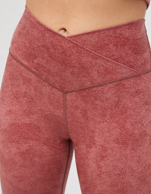 OFFLINE By Aerie The Hugger Crossover High Waisted Legging craquelado