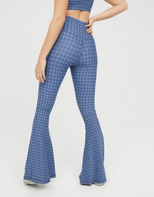 Женские брюки Aerie OFFLINE By Aerie Real Me High Waisted Crossover Super Flare Legging — фото 2