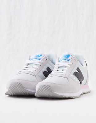 new balance men's 220 sneakers