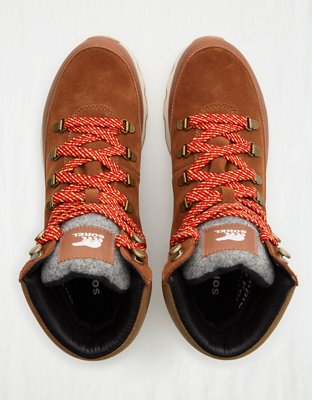 sorel kinetic conquest mixed leather hiker boots