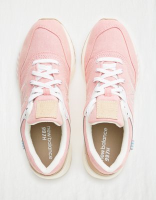 New Balance 997H Women's Sneaker