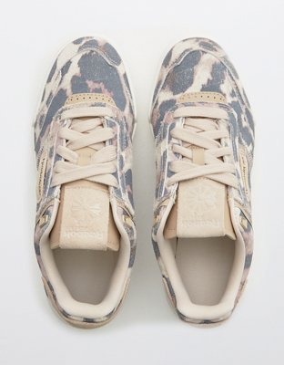 Женские кроссовки Aerie Reebok Club C Legacy Sneaker — фото 2