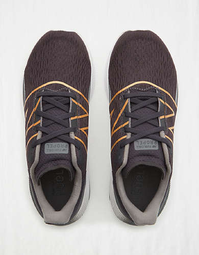 New Balance Fuelcell Propel V2 Sneaker