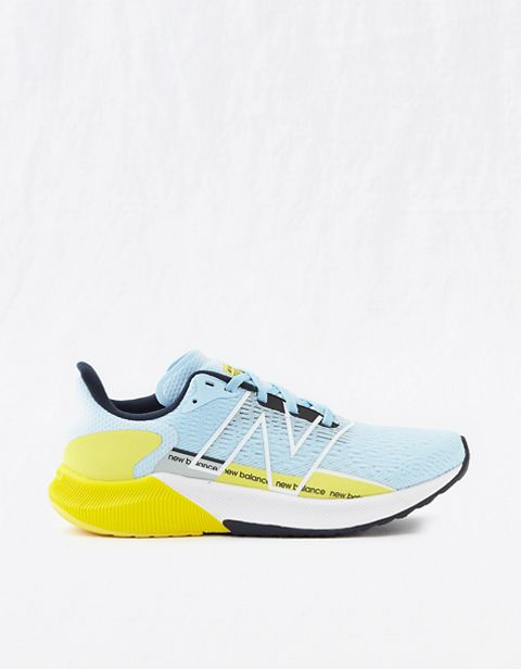 Женские кроссовки Aerie New Balance Fuelcell Propel V2 Sneaker