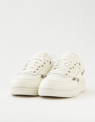 Женские кроссовки Aerie Reebok Club C Double Sneaker — фото 3