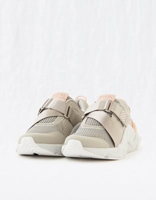 Женские кроссовки Aerie Sorel Kinetic RNEGD Strap Sneaker — фото 3