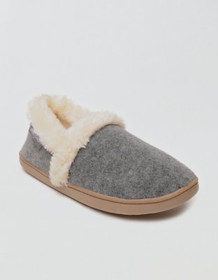 Minnetonka fuzzy slippers new arrivals