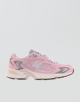 New Balance 725 Sneakers