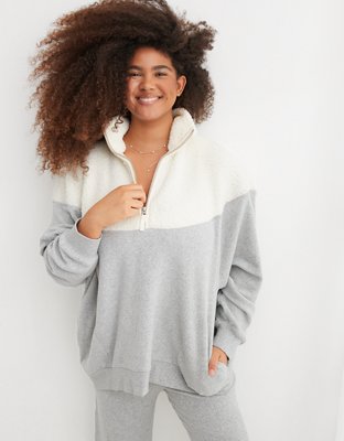 Aerie Hometown Holiday Quarter Zip Sweatshirt