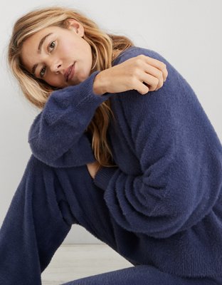 Aerie Suéter peludo con cuello redondo