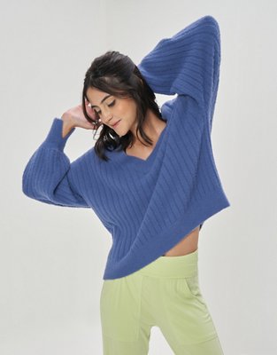 Aerie shop blue sweater