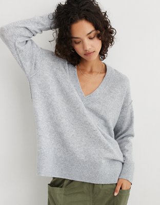 V store neck sweater