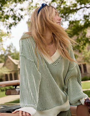 Aerie Beyond Chenille V-Neck Sweater