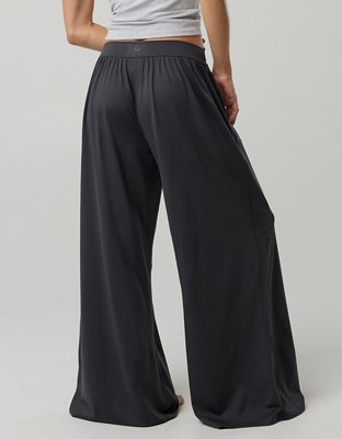 OFFLINE By Aerie The Hugger Go With The Flow Super Wide Leg Pant