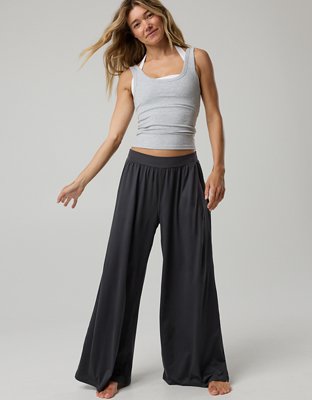 【新品未使用タグ付】aere layered pants size38 OFFLINE By Aerie The Hugger Go With The Flow Super Wide Leg Pant