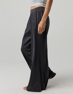 【新品未使用タグ付】aere layered pants size38 OFFLINE By Aerie The Hugger Go With The Flow Super Wide Leg Pant