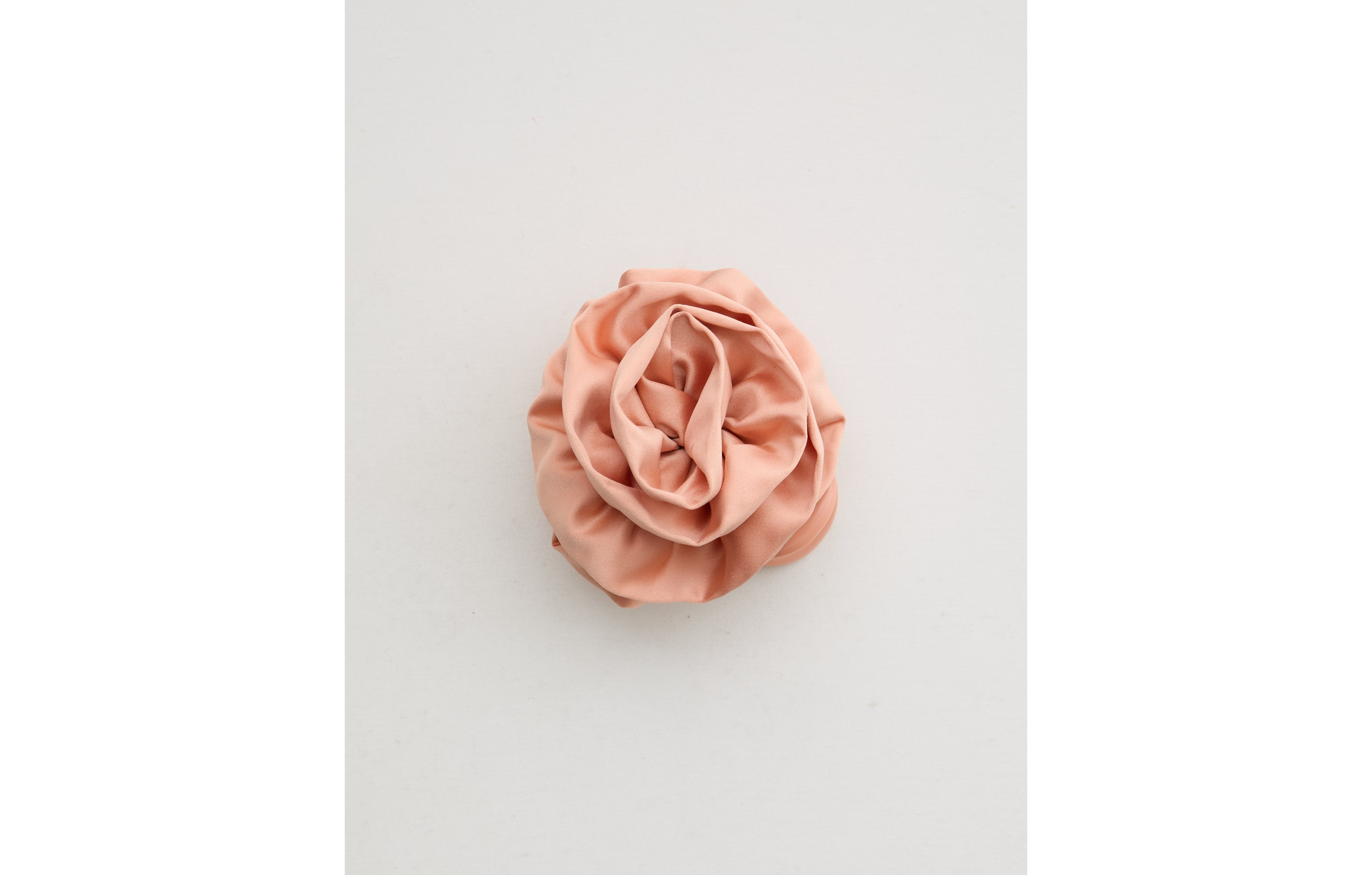 Kitsch Rosette Flat Cloud Clip