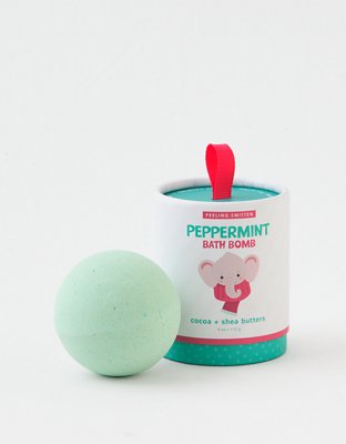 Feeling Smitten Holiday Bath Bomb