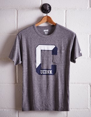 Tailgate Men's Connecticut Pocket T-Shirt - Buy One Get One 50% Off 
