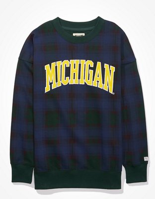 u of m women's sweatshirt