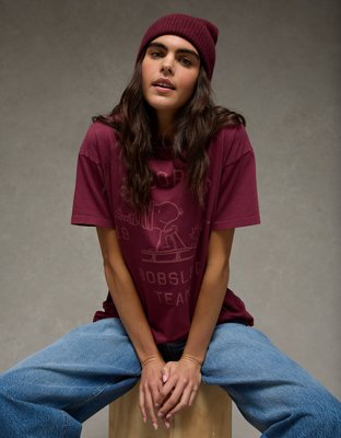 AE Snoopy Holiday Oversized Graphic T-Shirt