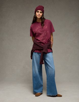 AE Snoopy Holiday Oversized Graphic T-Shirt