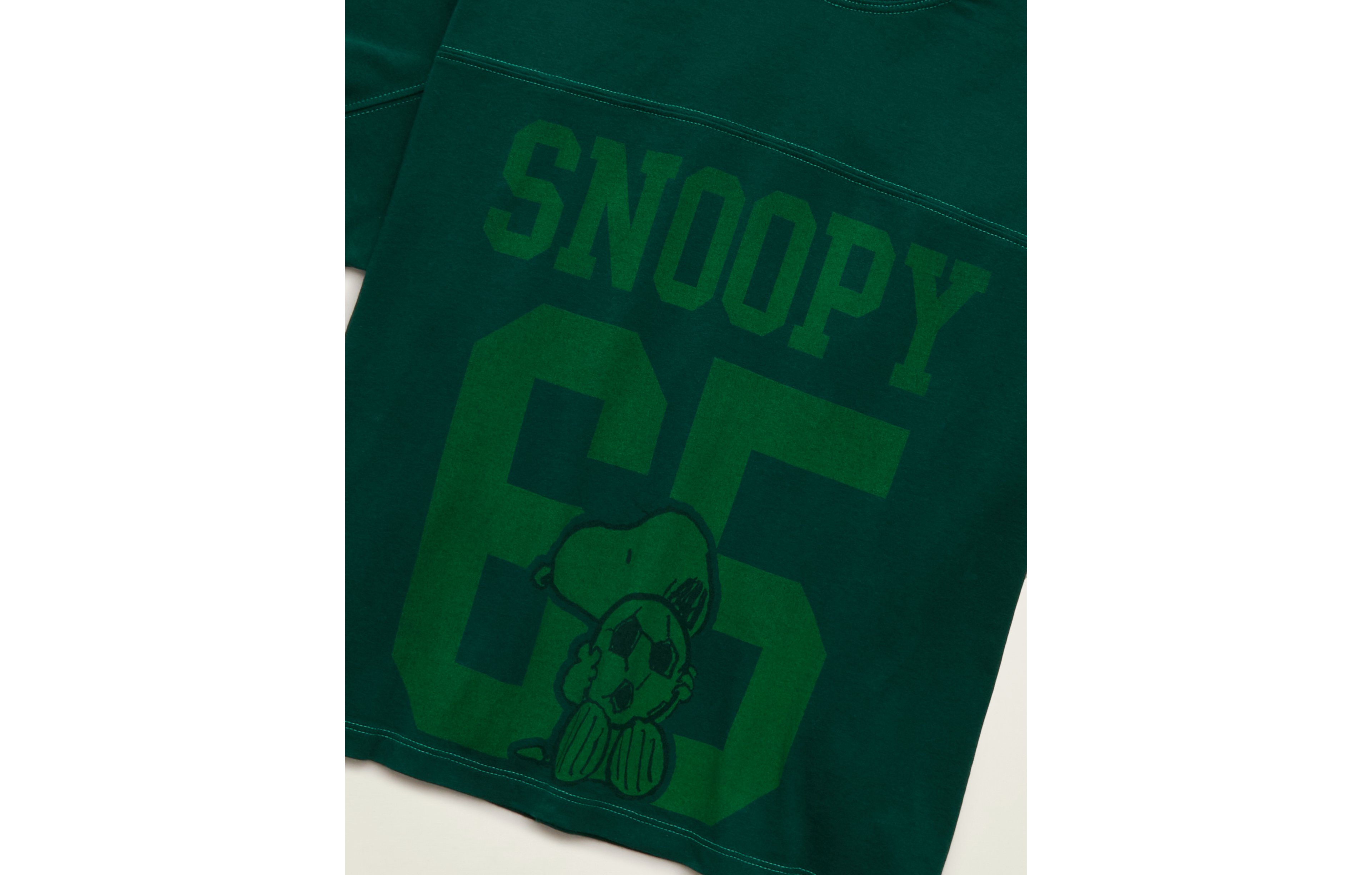 AE Oversized Sporty Snoopy Graphic T-Shirt