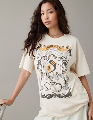 AE Oversized Queen Graphic Tee