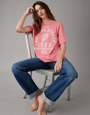 Women's Pink Graphic Tees