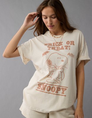 AE Oversized Snoopy Halloween Graphic T-Shirt