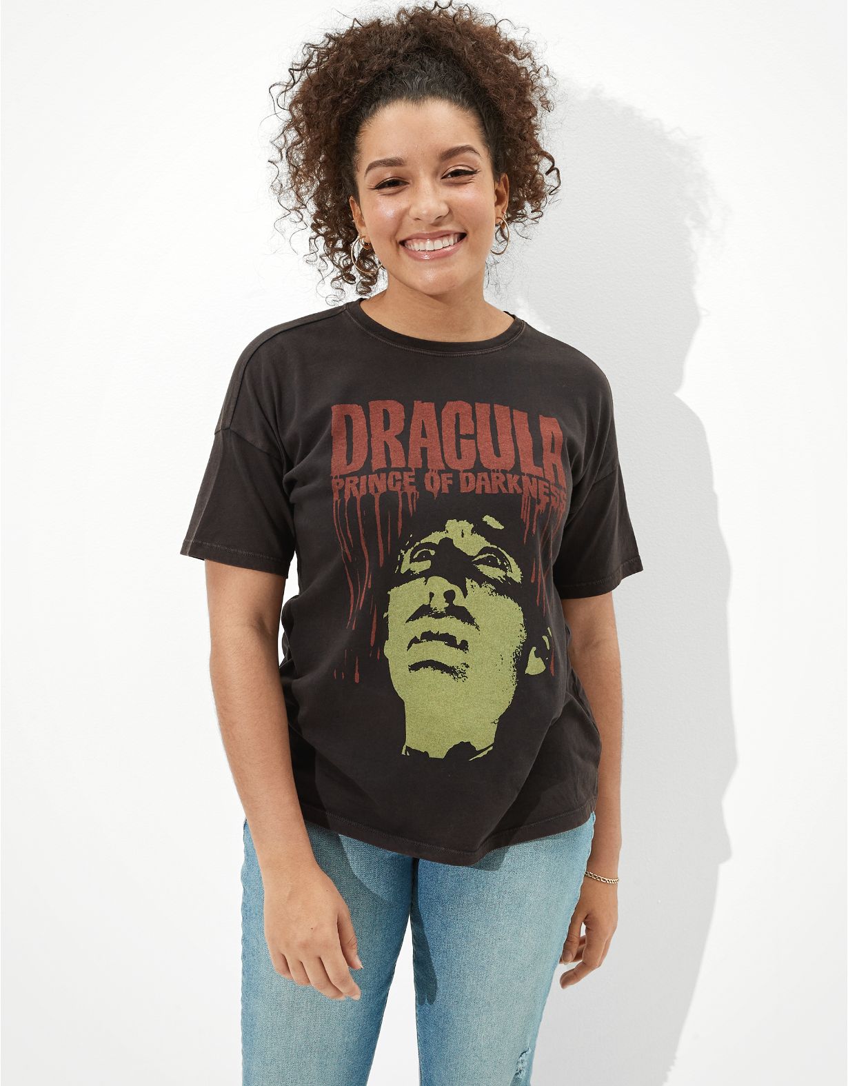 Tailgate Women's Dracula Oversized Graphic T-Shirt