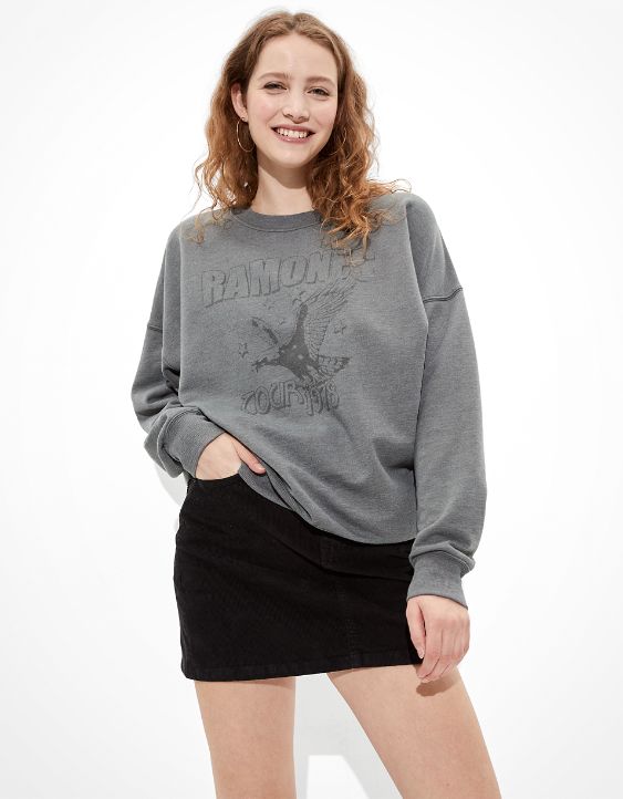 Tailgate Women's Ramones Graphic Sweatshirt