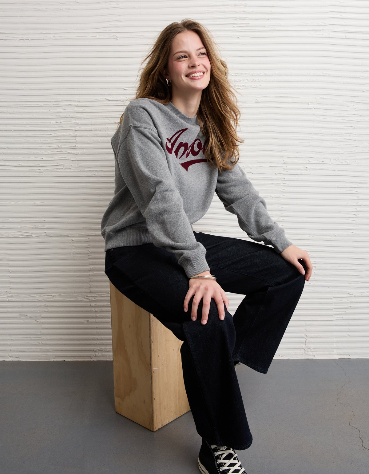 AE Valentine's Day Graphic Sweatshirt - image 5