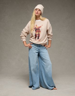 AE Coca-Cola Holiday Graphic Crew Neck Sweatshirt