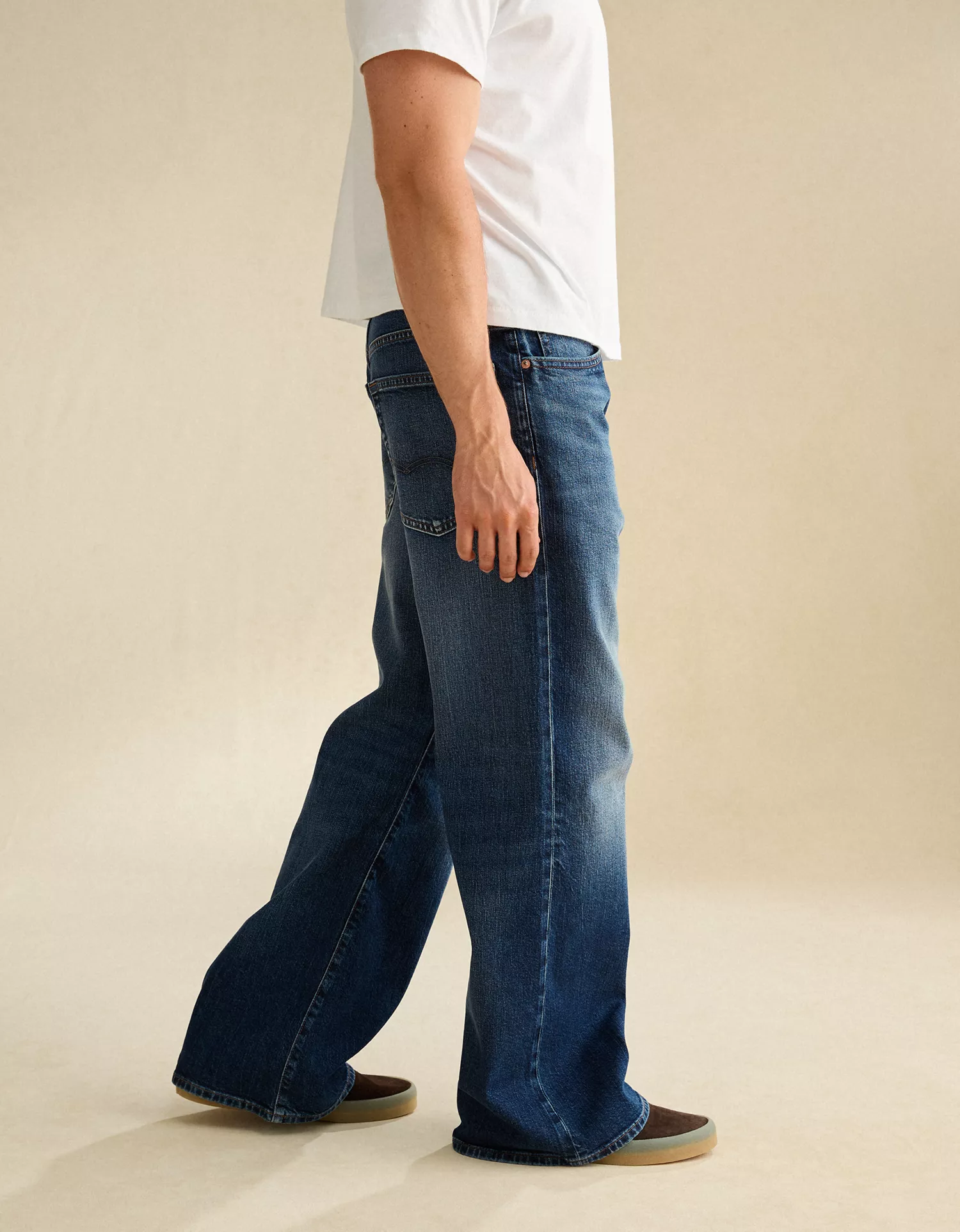 AE Baggy Bootcut Jean - thumbnail 10